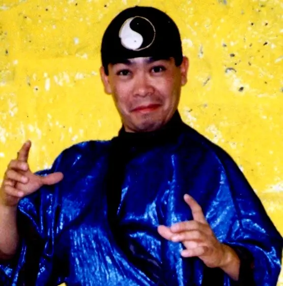 SAMUEL LOO. ACTOR Y COMEDIANTE, TIPO ORIENTAL 