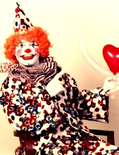 LOLI EL PAYASO DE LA NARIZ DE ORO